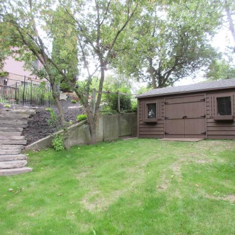 10 x 16 high classic with double doors and a ramp.