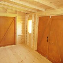 8 x 10 lean-to with double doors.